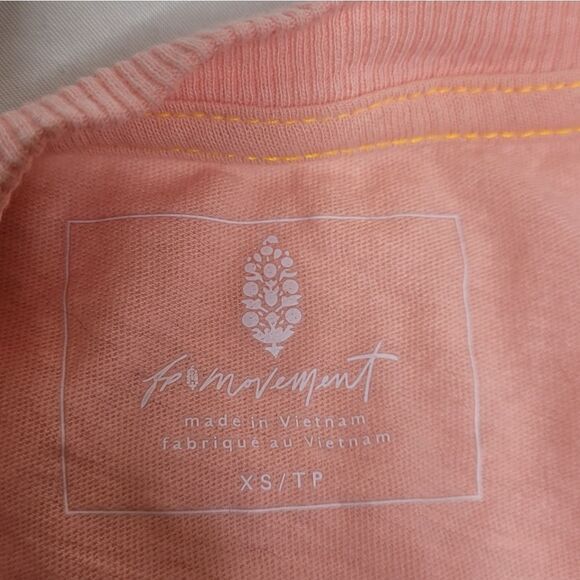 FREE PEOPLE movement peach short sleeve boxy cropped tee shirt XS - Picture 4 of 8